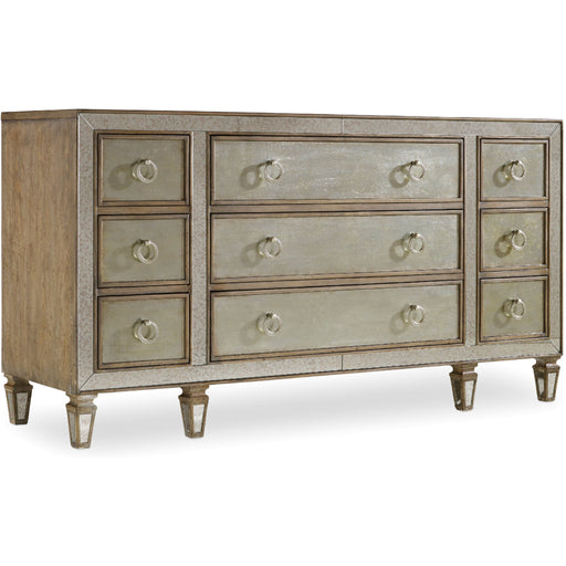 Hooker Furniture Traditional Wood Wide Sanctuary Dresser 