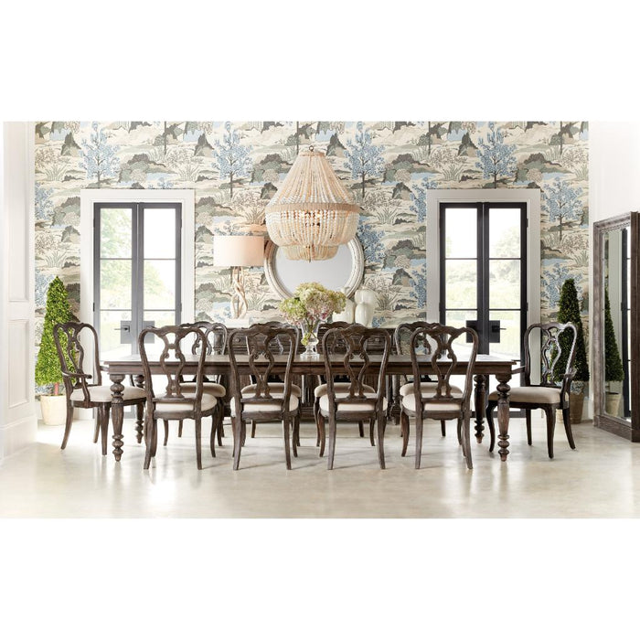 Hooker Furniture Traditions Extendable Dining Table with Two 22-inch leaves