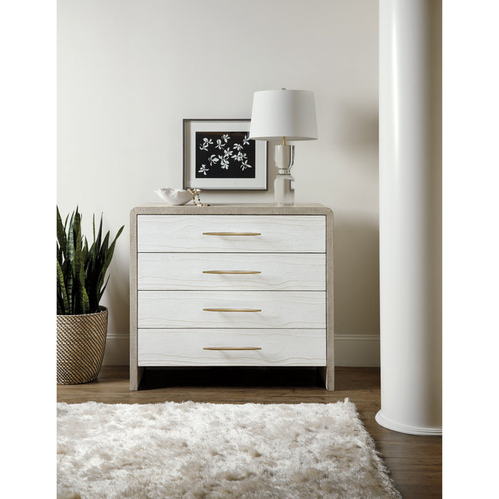 Hooker Furniture Modern Small Cascade Four-Drawer Bachelor Chest 