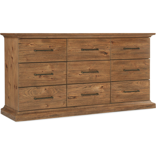 Hooker Furniture Medium Wood Big Sky Nine Drawer Dresser 