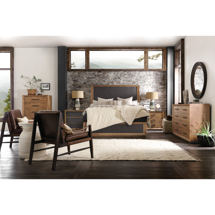 Hooker Furniture Rustic Wood Big Sky Cal King Panel Bed