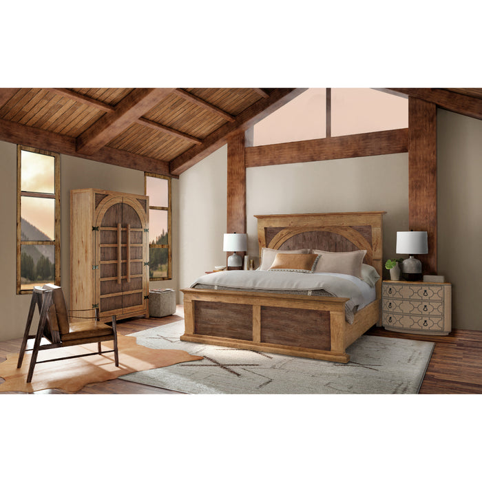 Hooker Furniture Rustic Medium Wood Big Sky Cal King Corbel Bed