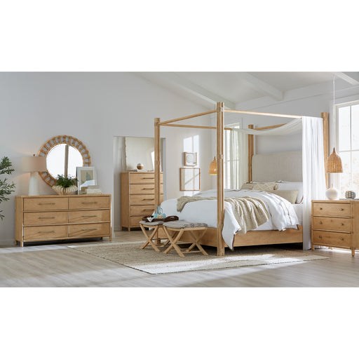 Hooker Furniture Retreat King Bed Pole Rattan Light Wood Bedroom Set