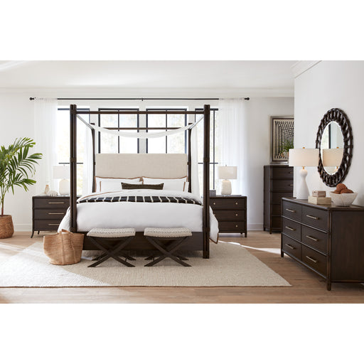 Hooker Furniture Retreat Cali King Bed Pole Rattan Dark Bedroom Set