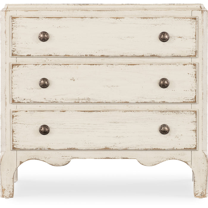 Hooker Furniture Traditional Americana Three-Drawer Nightstand 