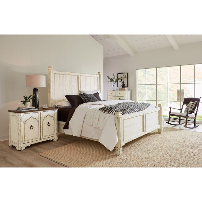 Hooker Furniture Traditional White Wood Americana Two-Door Nightstand 