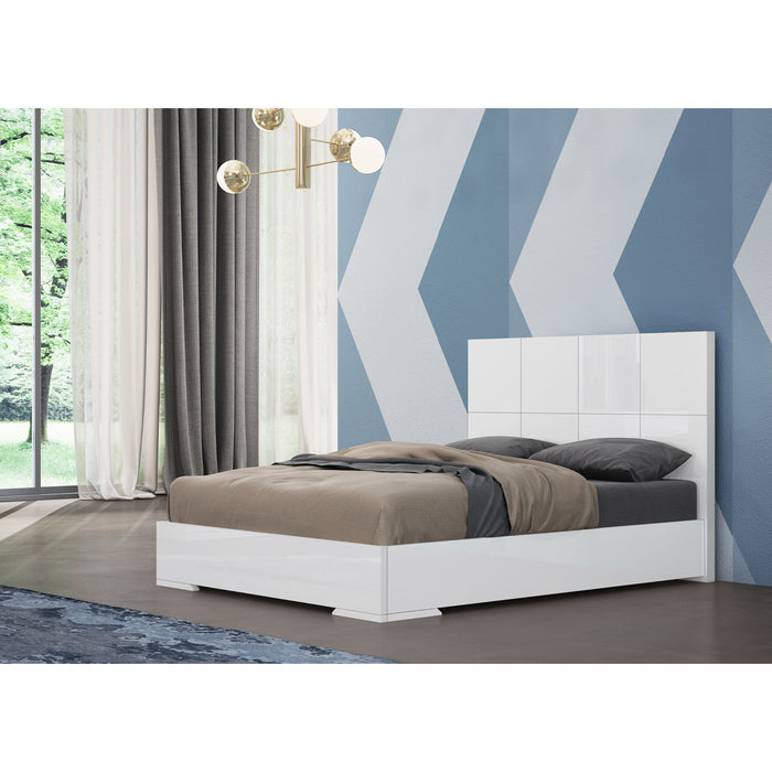 Whiteline Modern Anna White Queen Size Bed